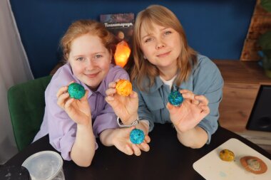 Поделки на День космонавтики