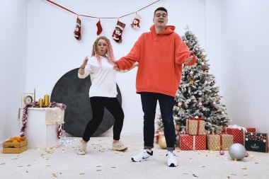 Новогодние фанты для детей и взрослых