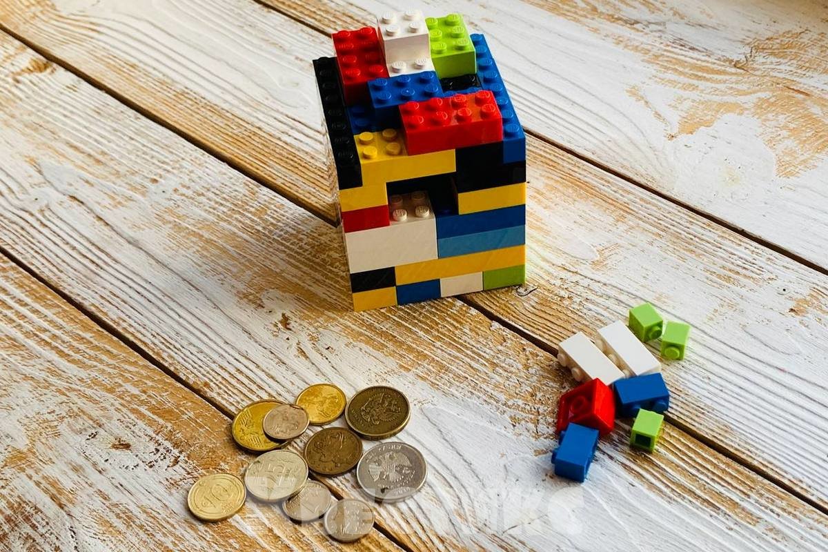 копилка из лего