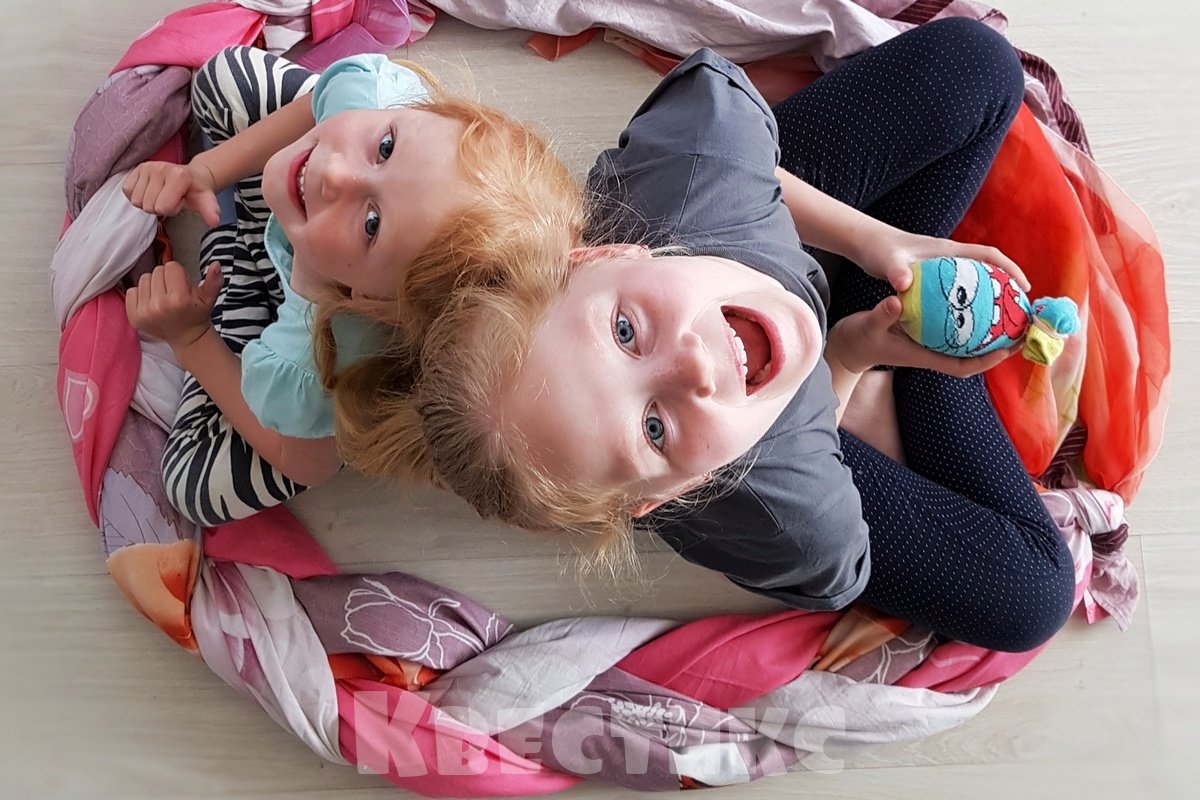 гигантская коса из простыней